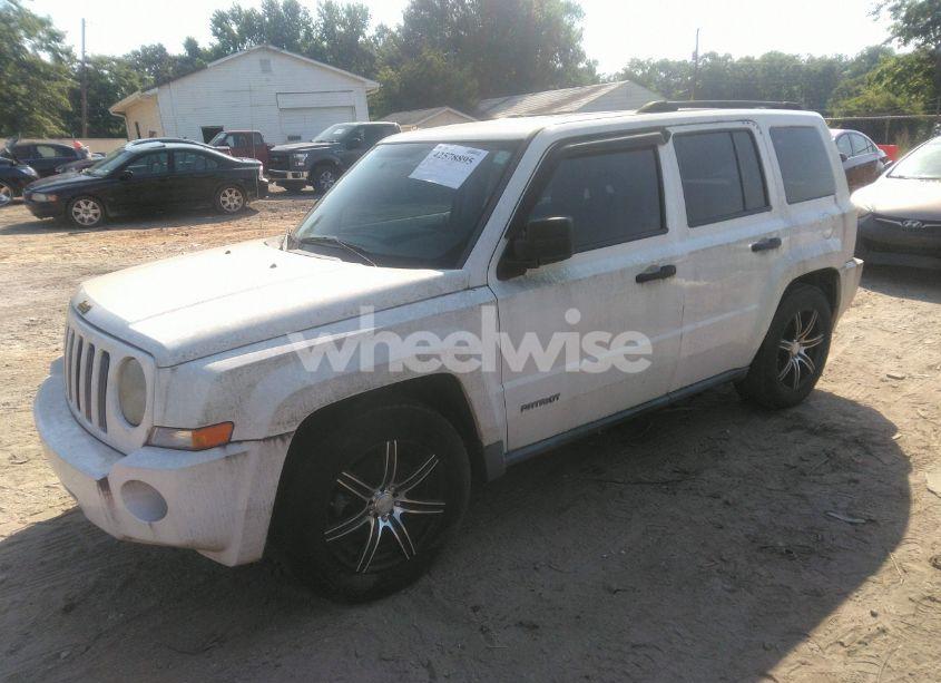 Photo 2 of 2008 Jeep Patriot SPORT (VIN 1J8FF28W28D537012)