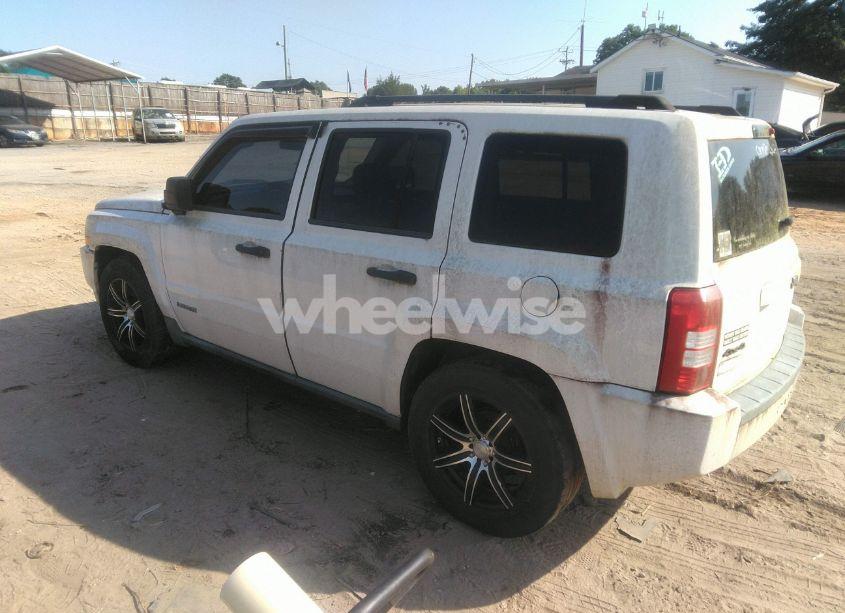 Photo 3 of 2008 Jeep Patriot SPORT (VIN 1J8FF28W28D537012)