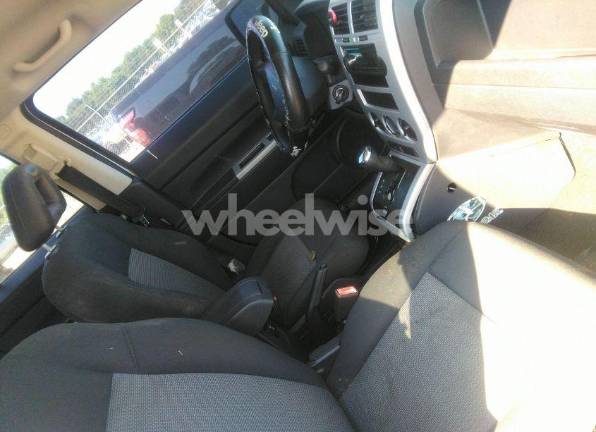 Photo 5 of 2008 Jeep Patriot SPORT (VIN 1J8FF28W28D537012)