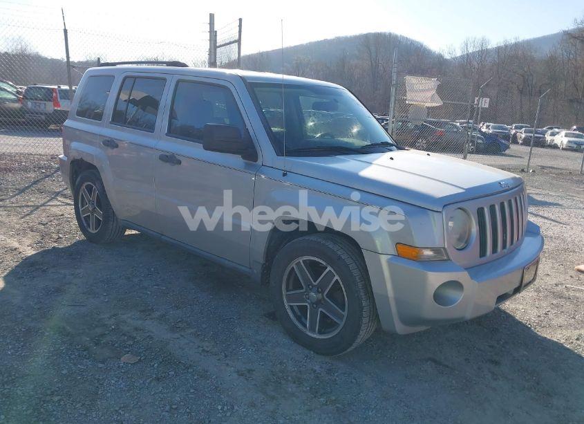 2008 Jeep Patriot SPORT (VIN 1J8FF28W28D701794) main photo