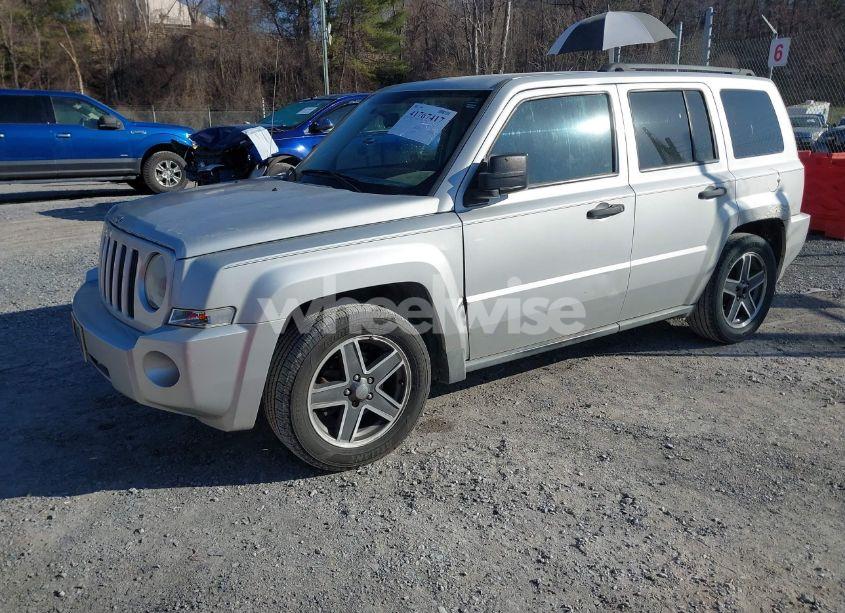 Photo 2 of 2008 Jeep Patriot SPORT (VIN 1J8FF28W28D701794)