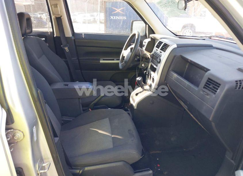 Photo 5 of 2008 Jeep Patriot SPORT (VIN 1J8FF28W28D701794)