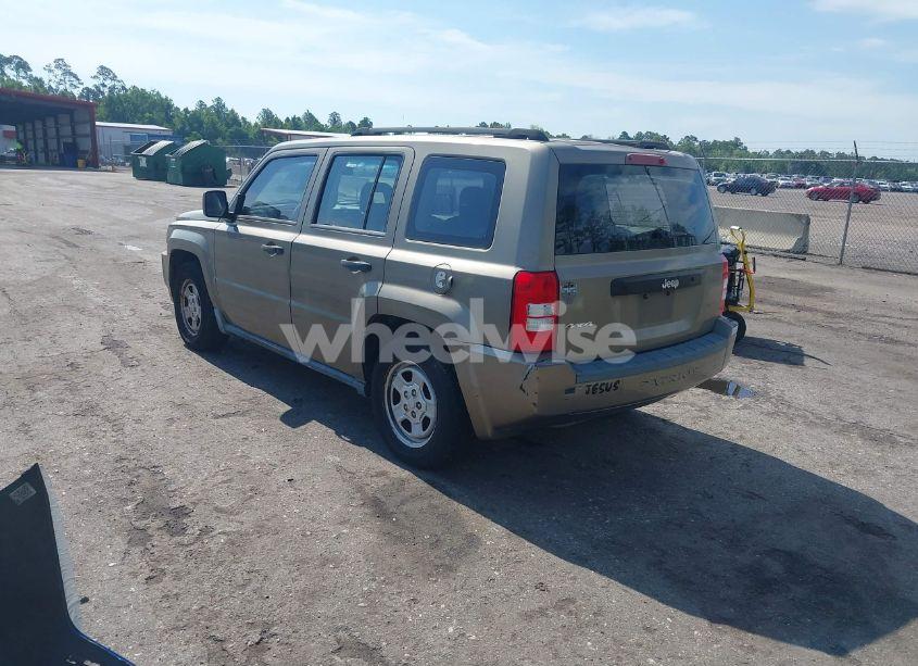 Photo 3 of 2008 Jeep Patriot SPORT (VIN 1J8FF28W38D700492)