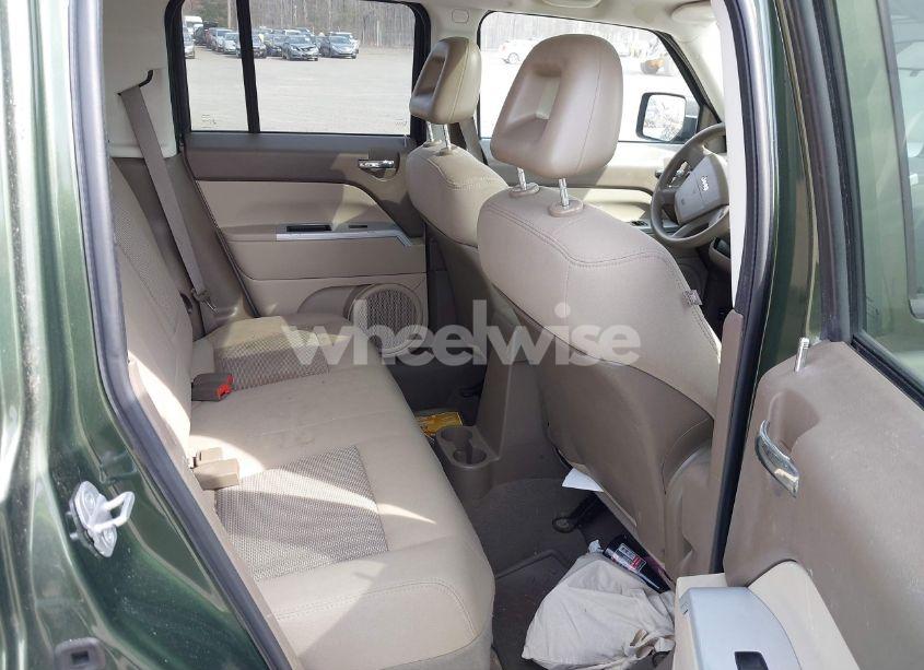 Photo 8 of 2008 Jeep Patriot SPORT (VIN 1J8FF28W38D759106)