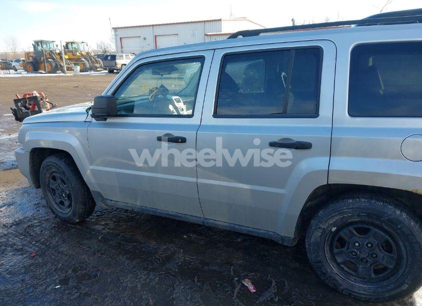 Photo 14 of 2008 Jeep Patriot SPORT (VIN 1J8FF28W48D647382)
