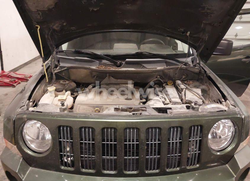 Photo 10 of 2008 Jeep Patriot SPORT (VIN 1J8FF28W58D514209)