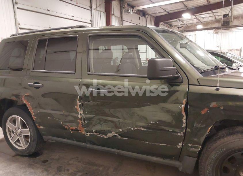 Photo 13 of 2008 Jeep Patriot SPORT (VIN 1J8FF28W58D514209)