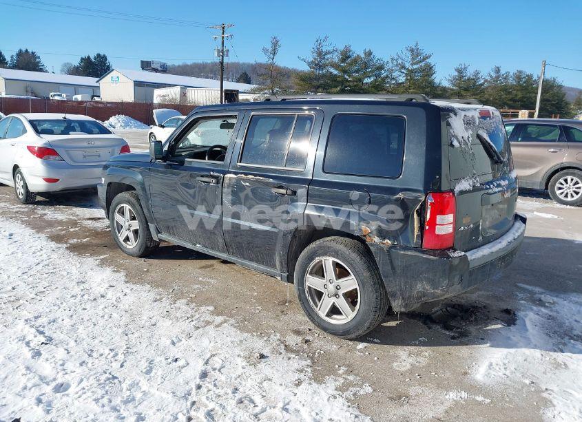 Photo 3 of 2008 Jeep Patriot SPORT (VIN 1J8FF28W58D564169)
