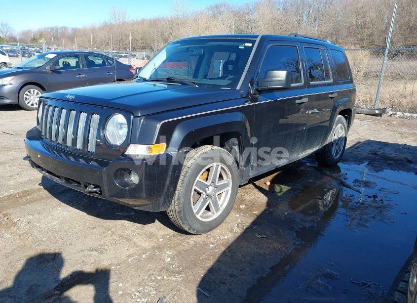 Photo 2 of 2008 Jeep Patriot SPORT (VIN 1J8FF28W58D569808)