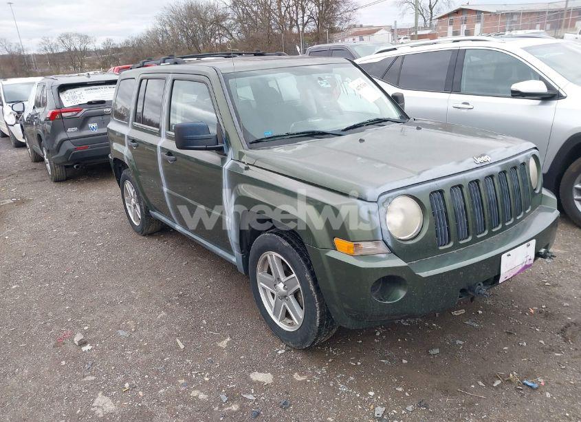 2008 Jeep Patriot SPORT (VIN 1J8FF28W68D577660) main photo