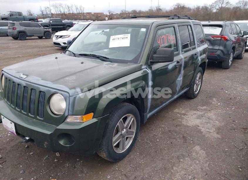 Photo 2 of 2008 Jeep Patriot SPORT (VIN 1J8FF28W68D577660)