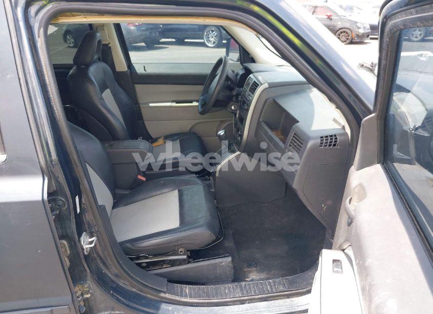 Photo 5 of 2007 Jeep Patriot SPORT (VIN 1J8FF28W77D428544)