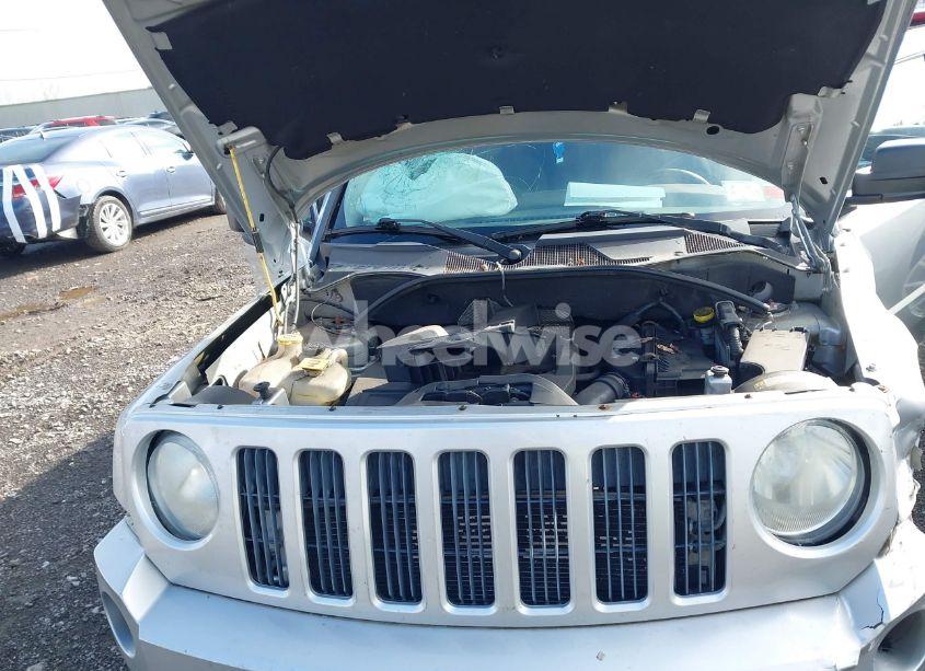 Photo 10 of 2008 Jeep Patriot SPORT (VIN 1J8FF28W78D749498)