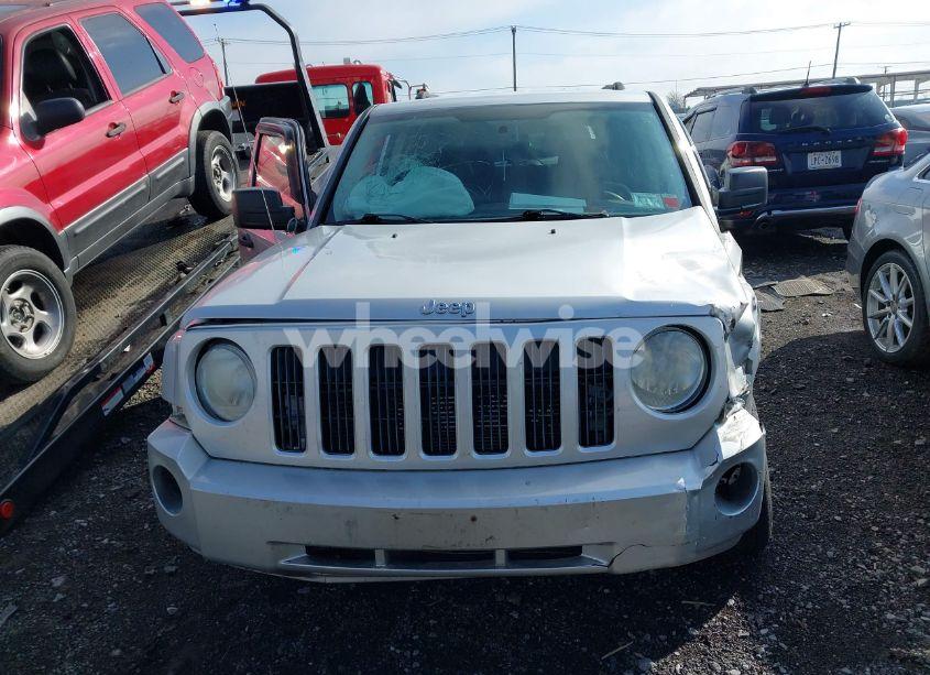 Photo 12 of 2008 Jeep Patriot SPORT (VIN 1J8FF28W78D749498)