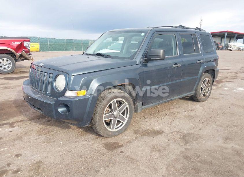 Photo 2 of 2008 Jeep Patriot SPORT (VIN 1J8FF28W88D688842)