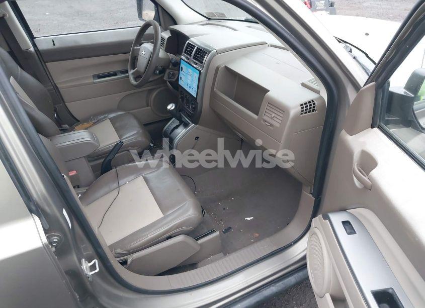 Photo 5 of 2007 Jeep Patriot SPORT (VIN 1J8FF28W97D336111)