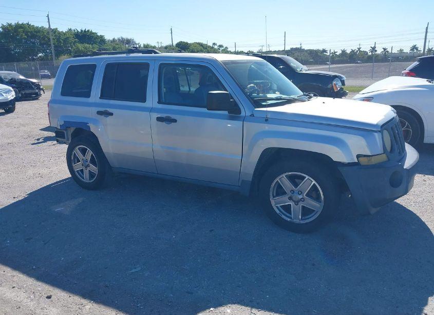 2007 Jeep Patriot SPORT (VIN 1J8FF28W97D415620) main photo
