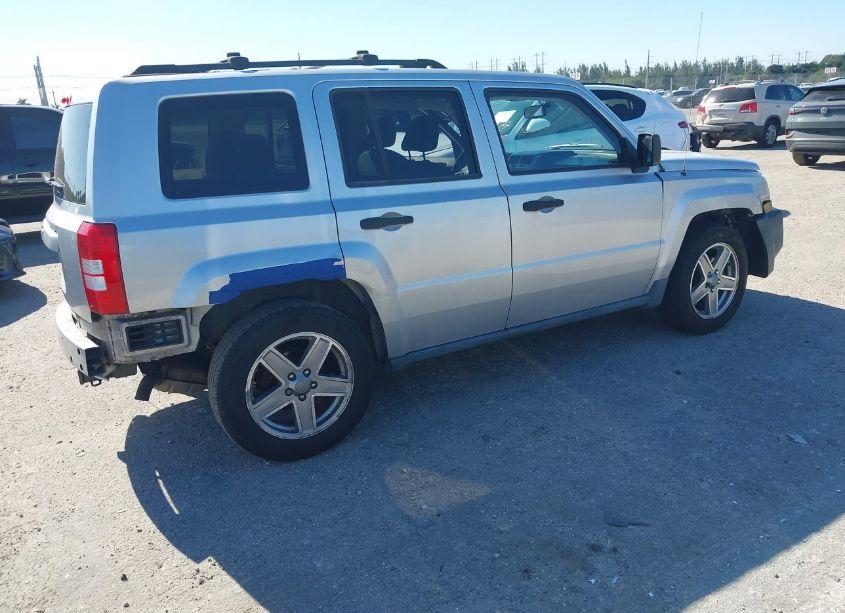 Photo 4 of 2007 Jeep Patriot SPORT (VIN 1J8FF28W97D415620)