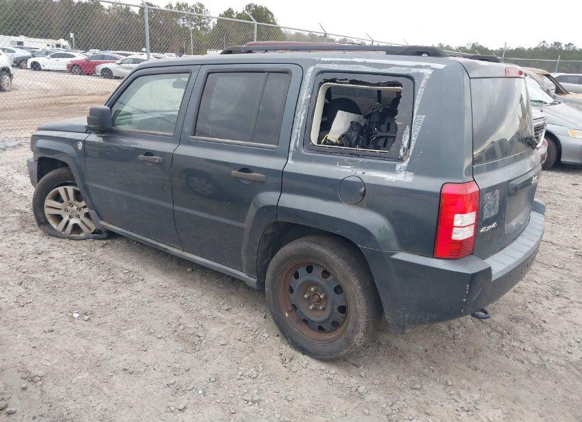 Photo 3 of 2008 Jeep Patriot SPORT (VIN 1J8FF28W98D677574)