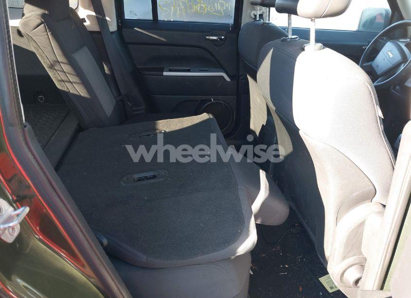 Photo 8 of 2008 Jeep Patriot SPORT (VIN 1J8FF28W98D775441)