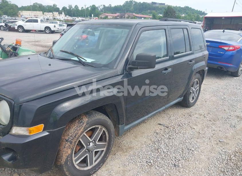 Photo 6 of 2008 Jeep Patriot SPORT (VIN 1J8FF28W98D798783)