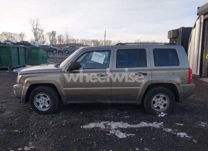 Photo 14 of 2008 Jeep Patriot SPORT (VIN 1J8FF28WX8D570095)
