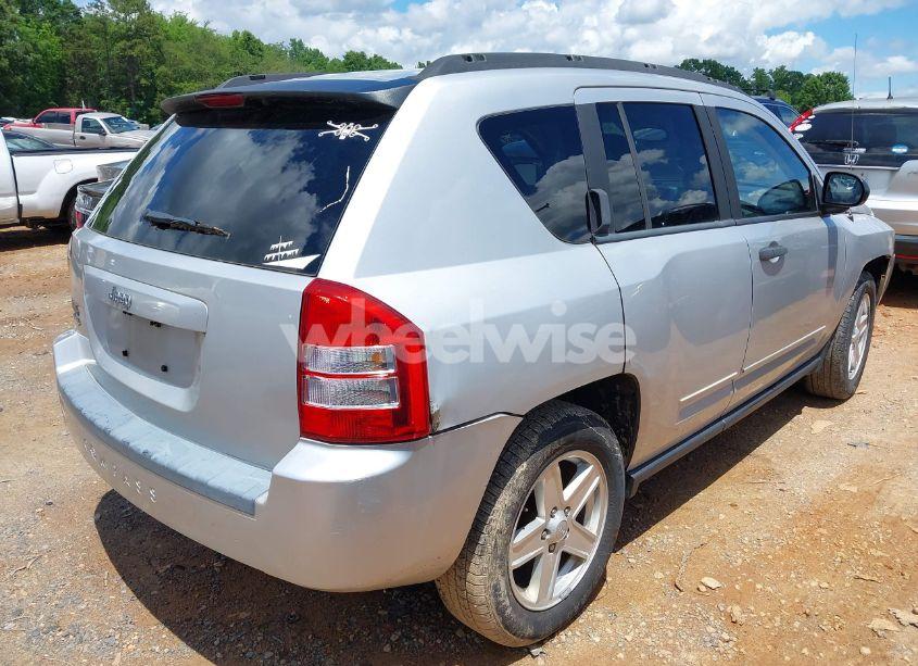 Photo 4 of 2008 Jeep Compass SPORT (VIN 1J8FF47W08D749405)
