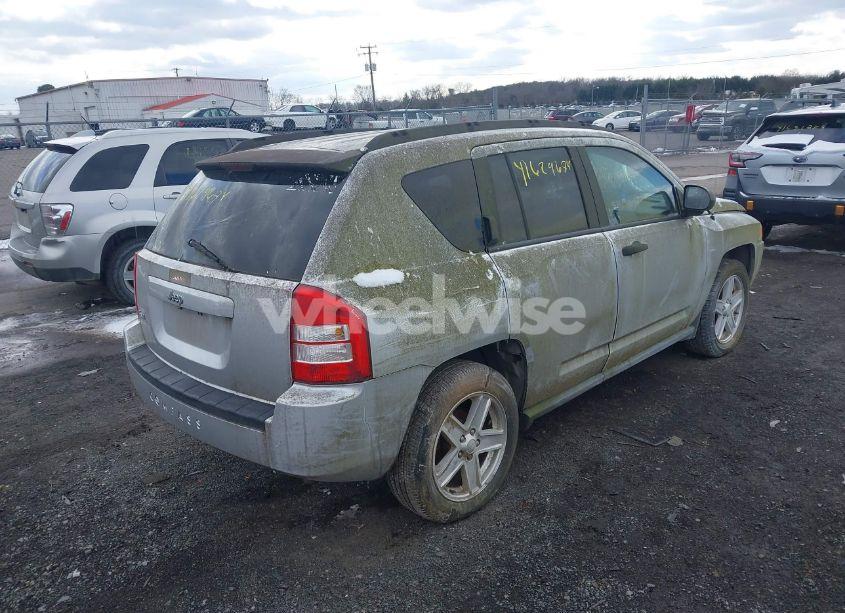 Photo 4 of 2007 Jeep Compass SPORT (VIN 1J8FF47W17D142461)