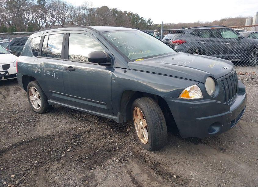 2008 Jeep Compass SPORT (VIN 1J8FF47W18D686962) main photo