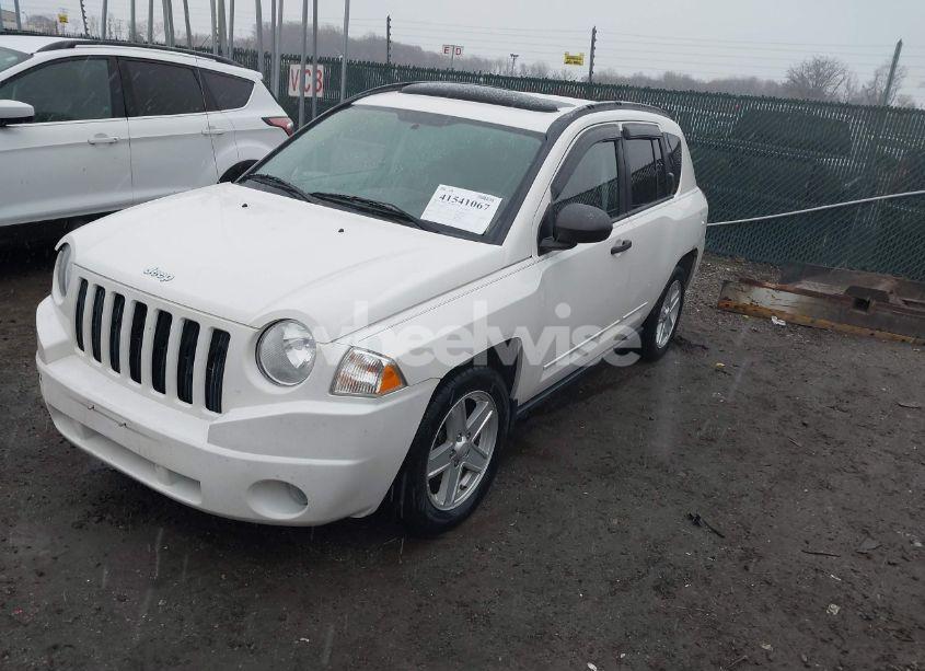 Photo 2 of 2008 Jeep Compass SPORT (VIN 1J8FF47W38D510740)