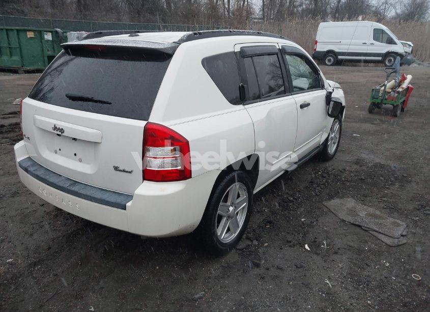Photo 4 of 2008 Jeep Compass SPORT (VIN 1J8FF47W38D510740)