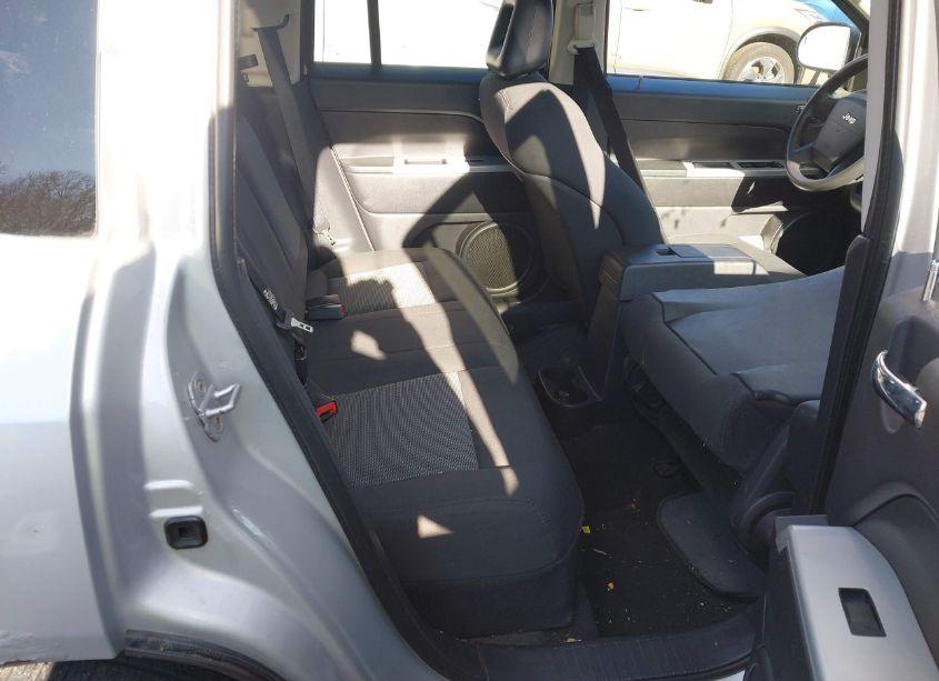 Photo 8 of 2008 Jeep Compass SPORT (VIN 1J8FF47W58D691470)