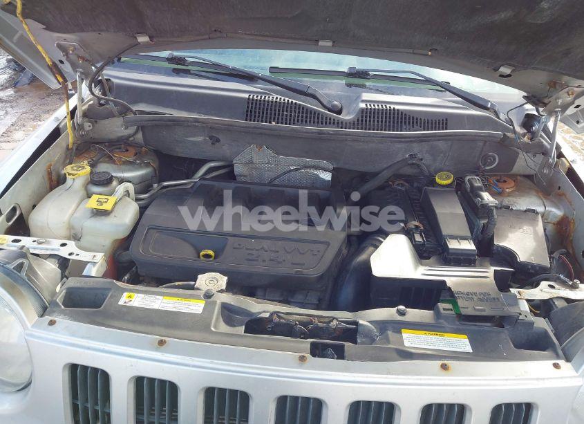 Photo 10 of 2008 Jeep Compass SPORT (VIN 1J8FF47W58D703312)