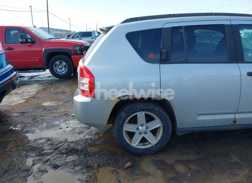 Photo 6 of 2008 Jeep Compass SPORT (VIN 1J8FF47W58D703312)