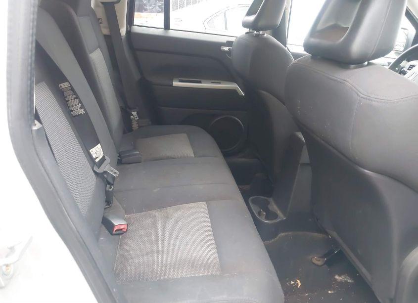 Photo 8 of 2008 Jeep Compass SPORT (VIN 1J8FF47W88D550814)