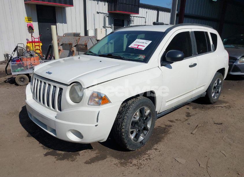Photo 2 of 2008 Jeep Compass SPORT (VIN 1J8FF47W98D584311)