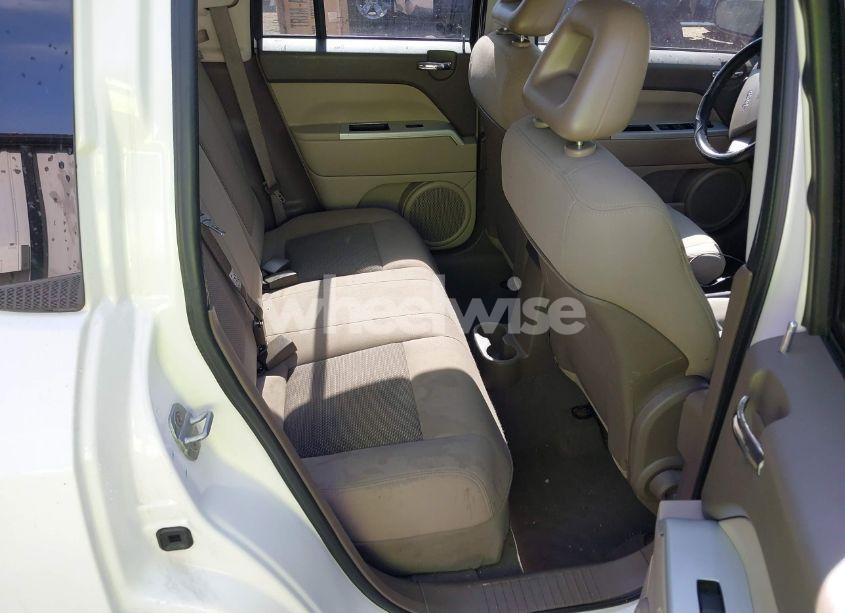 Photo 8 of 2008 Jeep Compass SPORT (VIN 1J8FF47W98D584311)