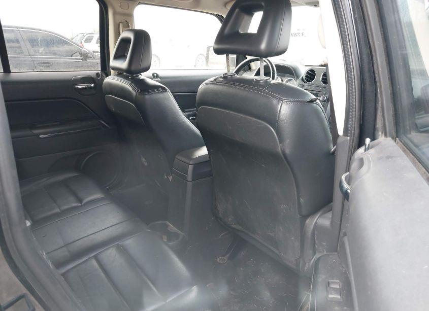 Photo 8 of 2009 Jeep Patriot LIMITED (VIN 1J8FF48B89D192496)