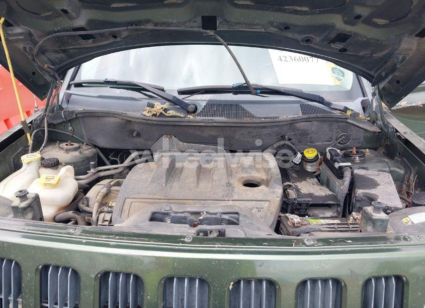 Photo 10 of 2009 Jeep Patriot LIMITED (VIN 1J8FF48BX9D192483)