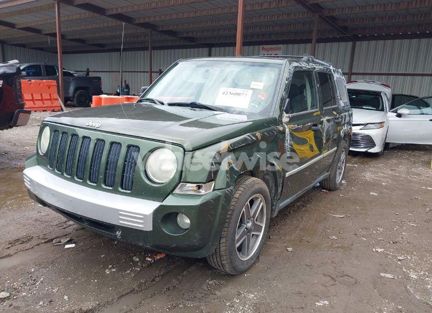Photo 2 of 2009 Jeep Patriot LIMITED (VIN 1J8FF48BX9D192483)