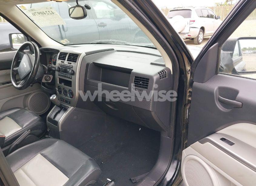 Photo 5 of 2007 Jeep Patriot LIMITED (VIN 1J8FF48W07D274075)