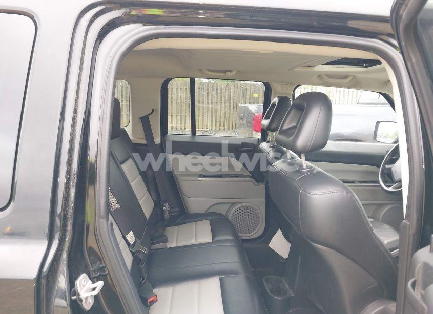Photo 8 of 2007 Jeep Patriot LIMITED (VIN 1J8FF48W07D274075)