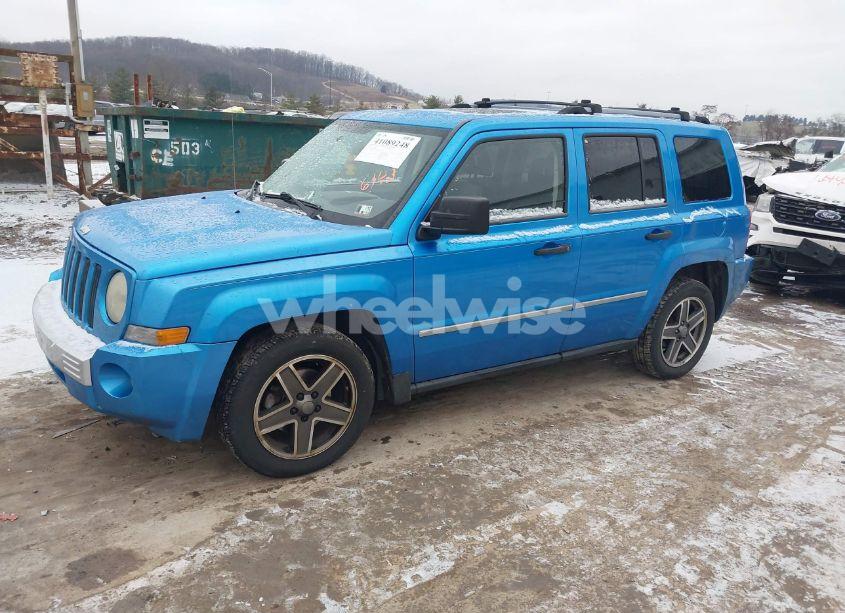 Photo 2 of 2008 Jeep Patriot LIMITED (VIN 1J8FF48W28D796143)