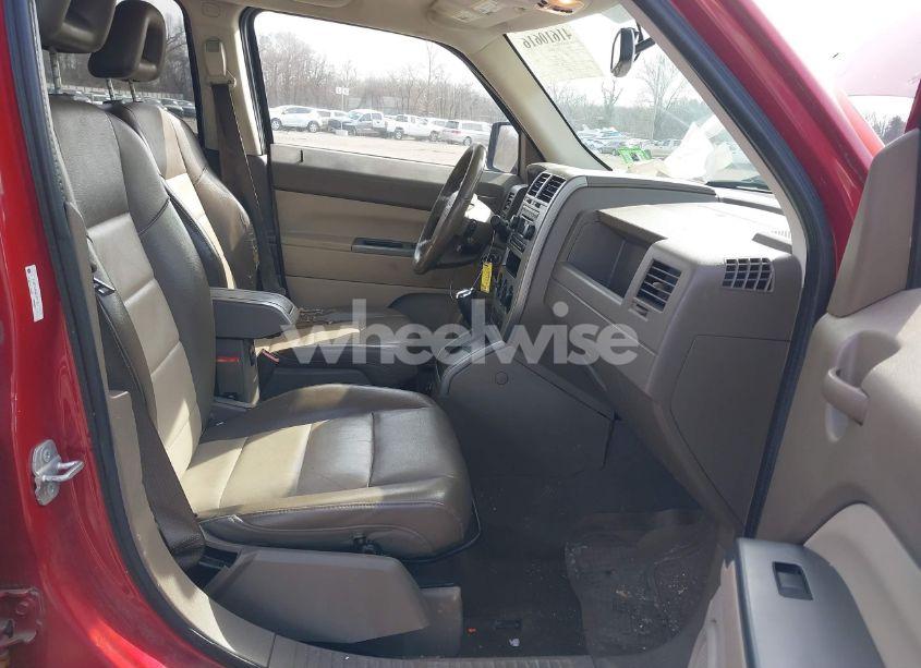 Photo 5 of 2007 Jeep Patriot LIMITED (VIN 1J8FF48W47D317011)