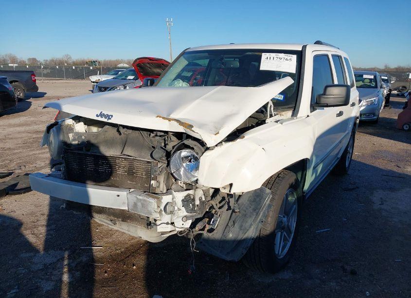 Photo 2 of 2008 Jeep Patriot LIMITED (VIN 1J8FF48W68D577511)