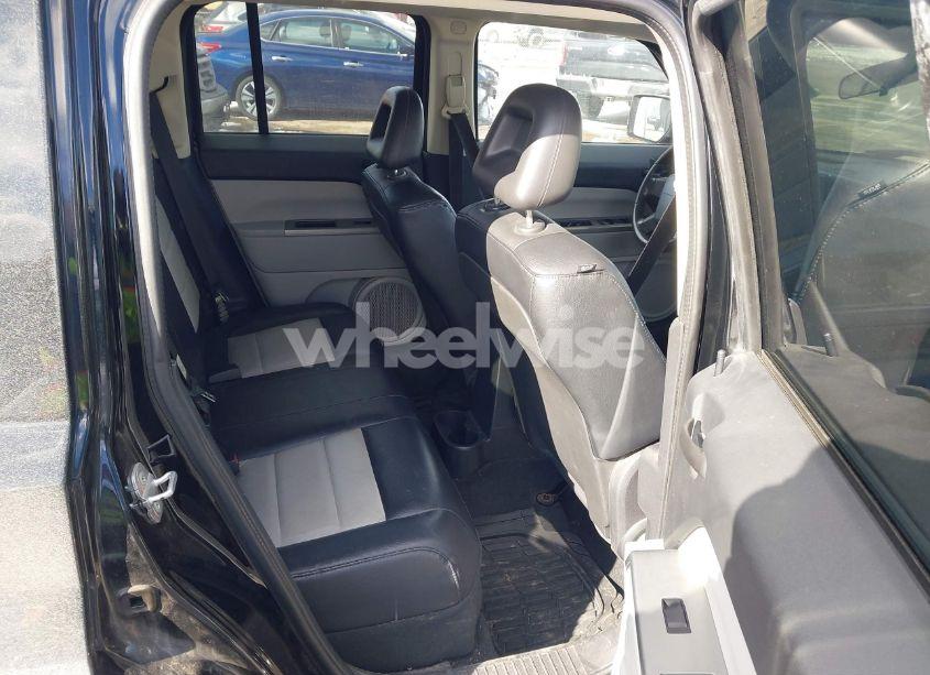 Photo 8 of 2007 Jeep Patriot LIMITED (VIN 1J8FF48W77D316919)