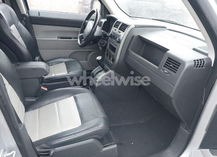 Photo 5 of 2007 Jeep Patriot LIMITED (VIN 1J8FF48W77D415661)