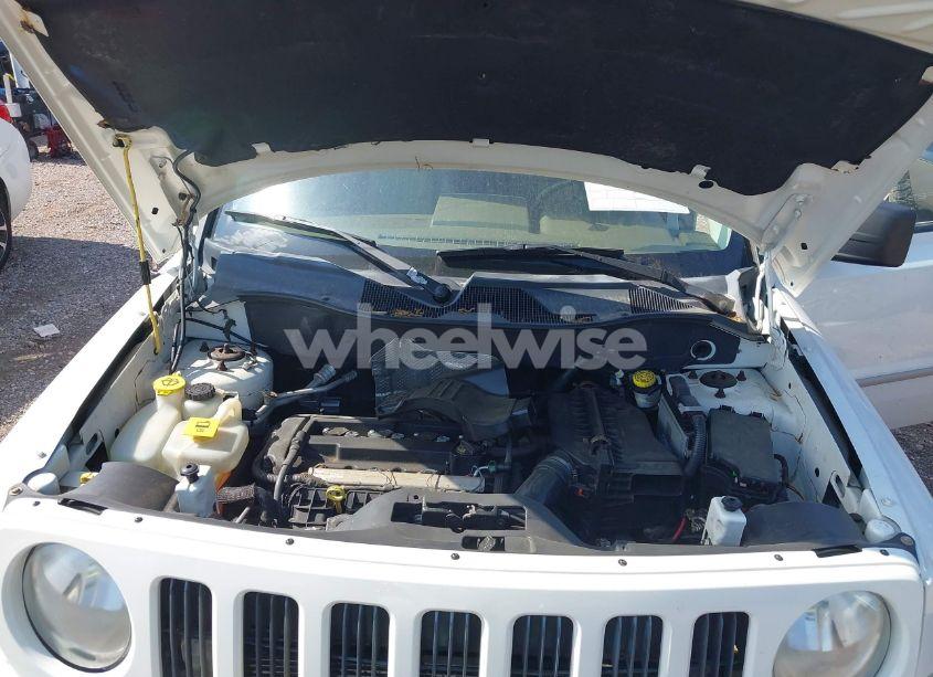 Photo 10 of 2008 Jeep Patriot LIMITED (VIN 1J8FF48W98D513883)