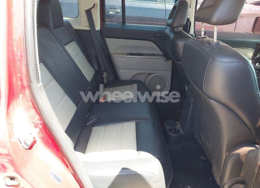 Photo 8 of 2007 Jeep Patriot LIMITED (VIN 1J8FF48WX7D316980)