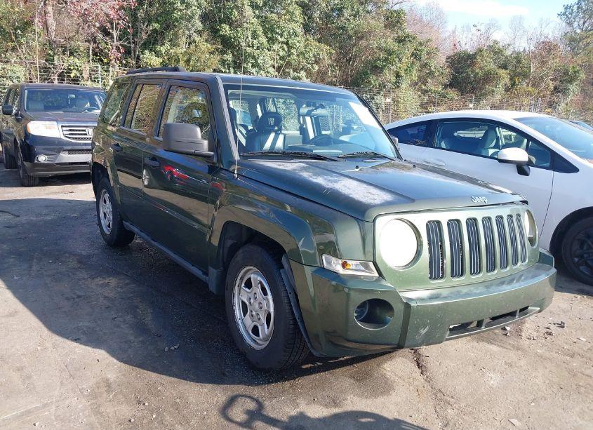 2008 Jeep Patriot SPORT (VIN 1J8FT28018D799446) main photo